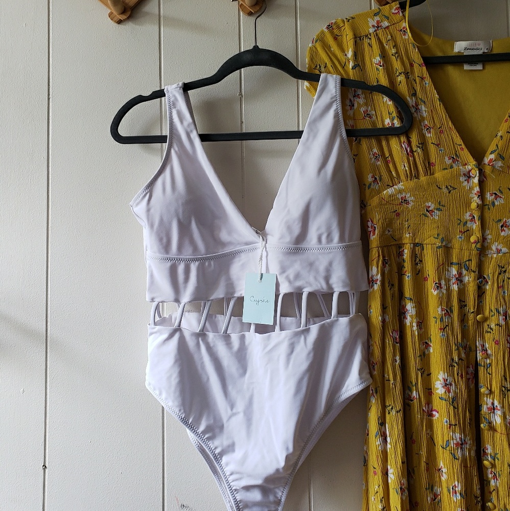 Bathing suit